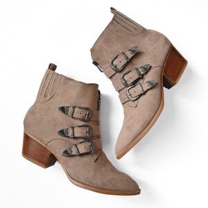 NWOT Carlos Ankle Boots